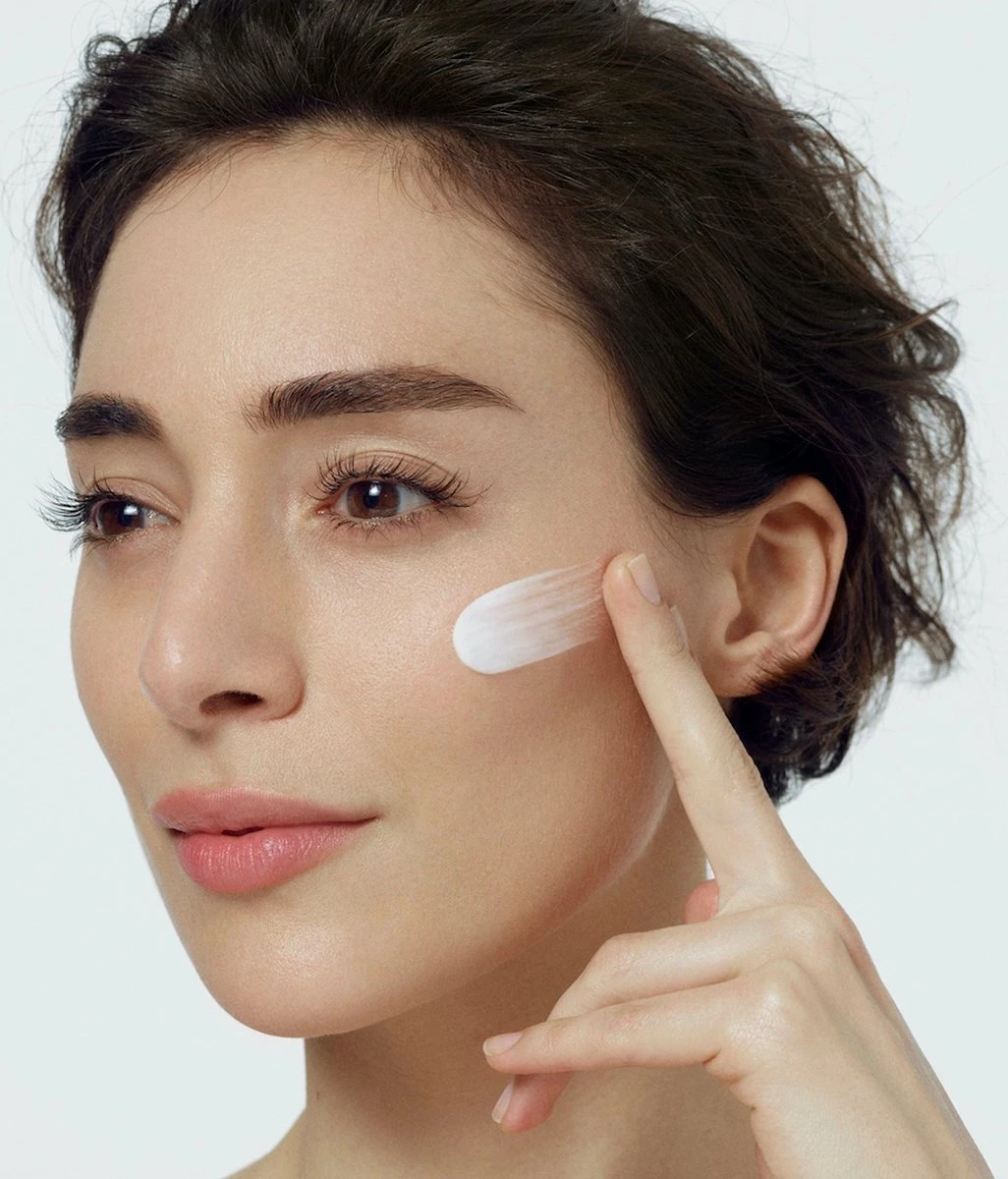 L’Oréal Paris Revitalift Filler Dagcrème - Anti Rimpel - 50 Ml 9 L’Oréal Paris Revitalift Filler Dagcrème - Anti Rimpel - 50 Ml - Afbeelding 7