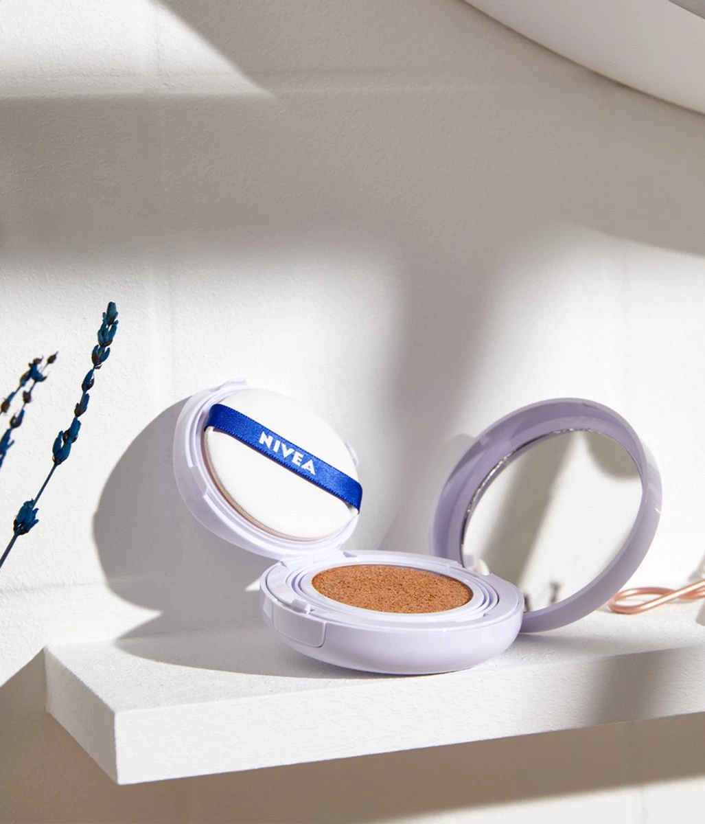 NIVEA Hyaluron Cellular Filler 3in1 Care Cushion – Medium 5 NIVEA Hyaluron Cellular Filler 3in1 Care Cushion – Medium - Afbeelding 3