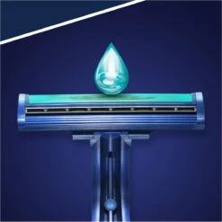 Gillette® Gillette BlueII Plus Wegwerpmesjes Mannen - 20 Stuks 15 Gillette® Gillette BlueII Plus Wegwerpmesjes Mannen - 20 Stuks -Gillette Winkel 1199x1200 31