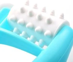 Lichaams Massage Roller - Nekroller - Rugmassage - Anti Cellulitis - Drukmassage - Dermaroller 12 Lichaams Massage Roller - Nekroller - Rugmassage - Anti Cellulitis - Drukmassage - Dermaroller -Gillette Winkel 1200x1027 1