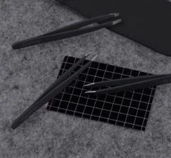 Allures Epileer Pincet - Slanted - Epileren - Beauty - Zwart - RVS -Gillette Winkel 1200x1110 10