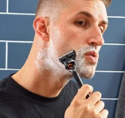 Gillette® Gillette Scheermesjes ProGlide 8 Stuks -Gillette Winkel 1200x1128 6