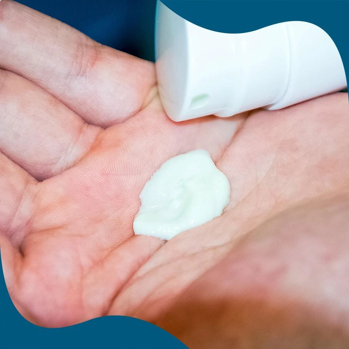 Defense Plus Face Moisturizer - Gezichtscrème Mannen - Hydratatie, Bescherming & Anti Rimpel - Gezichtsverzorging Mannen - 100 Ml 4 Defense Plus Face Moisturizer - Gezichtscrème Mannen - Hydratatie, Bescherming & Anti Rimpel - Gezichtsverzorging Mannen - 100 Ml - Afbeelding 2