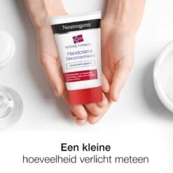 Neutrogena Handcrème Ongeparfumeerd, Noorse Formule, Voedende En Beschermende Vochtinbrengende Crème Voor Droge En Beschadigde Handen, 2 X 50 Ml 14 Neutrogena Handcrème Ongeparfumeerd, Noorse Formule, Voedende En Beschermende Vochtinbrengende Crème Voor Droge En Beschadigde Handen, 2 X 50 Ml -Gillette Winkel 1200x1200 1759