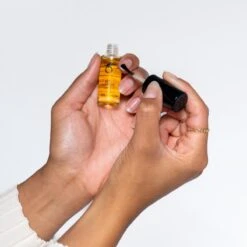 Herome Exit Damaged Nails Nagelolie – Amandelolie Met Vitamines En Mineralen Verbetert En Herstelt De Nagels - 7 Ml. -Gillette Winkel 1200x1200 1851