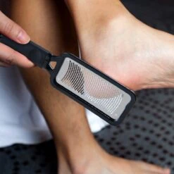 Christian Deluxe® - Professionele Voetvijl - Voetvijl Eelt - Professionele Eeltrasp - Eeltvijl - Professionele Callus Remover 13 Christian Deluxe® - Professionele Voetvijl - Voetvijl Eelt - Professionele Eeltrasp - Eeltvijl - Professionele Callus Remover -Gillette Winkel 1200x1200 1893