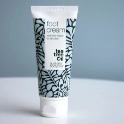 Australian Bodycare Foot Cream 100 Ml - Verzorgende Voetcrème Met 100% Natuurlijke Tea Tree Olie - Geschikt Voor Droge Voeten Om Scheuren In Je Huid Te Voorkomen 15 Australian Bodycare Foot Cream 100 Ml - Verzorgende Voetcrème Met 100% Natuurlijke Tea Tree Olie - Geschikt Voor Droge Voeten Om Scheuren In Je Huid Te Voorkomen -Gillette Winkel 1200x1200 1923