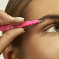 Tweezerman Mini Pincet Roze -Gillette Winkel 1200x1200 2232