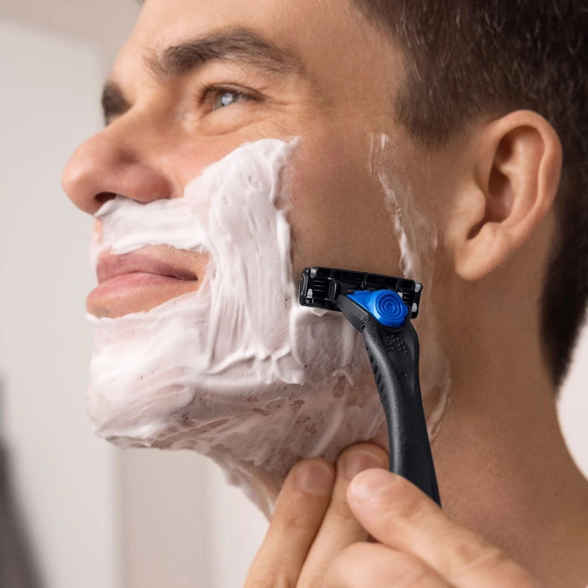 BIC Hybrid 3 Flex Scheermesjes Voor Mannen - 12 Navulmesjes - Geen Houder 8 BIC Hybrid 3 Flex Scheermesjes Voor Mannen - 12 Navulmesjes - Geen Houder - Afbeelding 6