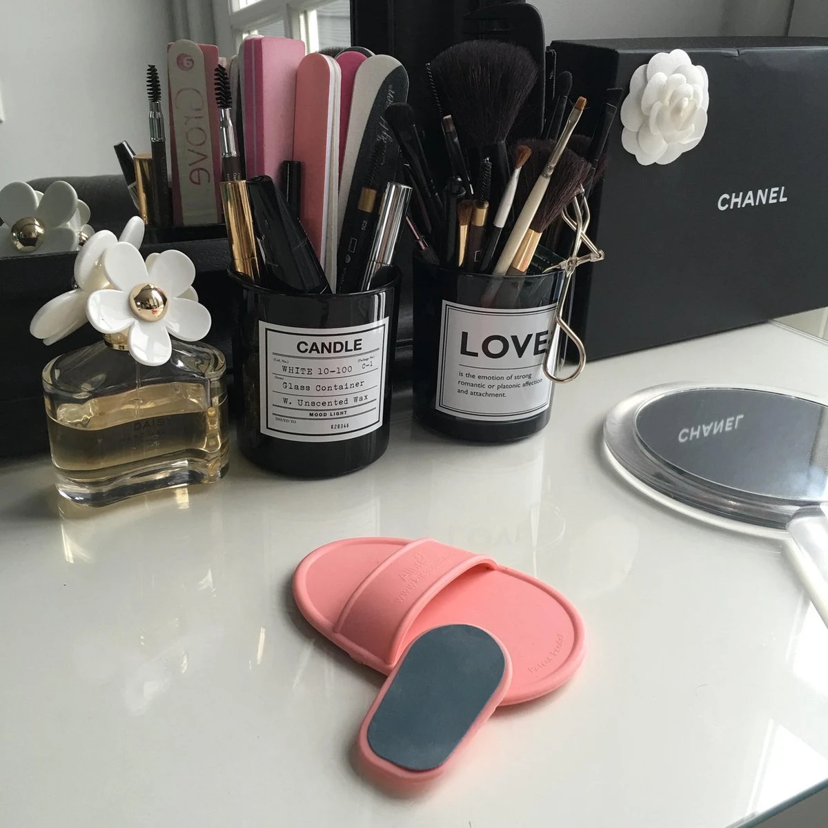 Allure Kristalpad Pijnloos Ontharen Pad Incl. Opbergtasje 5 Allure Kristalpad Pijnloos Ontharen Pad Incl. Opbergtasje - Afbeelding 3