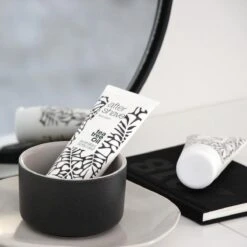 Australian Bodycare Shave Gel 200 Ml - Transparante, Niet-schuimende Scheergel Met Tea Tree Olie Voor Mannen Voor Nauwkeurig En Comfortabel Scheren - Voorkomt Een Branderig Gevoel & Rode Vlekken - Vermindert Ingegroeide Haren -Gillette Winkel 1200x1200 2801