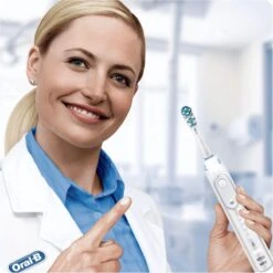 Oral B Oral-B Dual Clean - Opzetborstels - 2 Stuks -Gillette Winkel 1200x1200 607