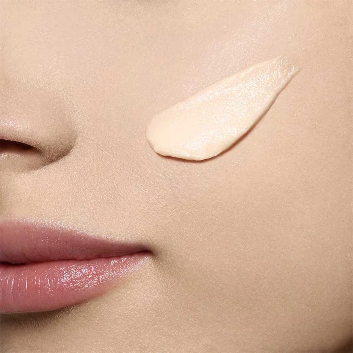 Clarins Extra Firming Jour SPF 15 Dagcrème - 50 Ml 6 Clarins Extra Firming Jour SPF 15 Dagcrème - 50 Ml - Afbeelding 4