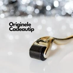 Titanium - 540 Micro-Needle 0.5mm DermaRoller | Skin Roller | Gezichts- En Huidverzorging | Huidverjonging | Steriel Verpakt | Gold Edition 18 Titanium - 540 Micro-Needle 0.5mm DermaRoller | Skin Roller | Gezichts- En Huidverzorging | Huidverjonging | Steriel Verpakt | Gold Edition -Gillette Winkel 1200x1200 996