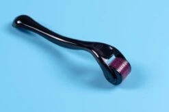 Merkloos Dermar Roller Titanium - Gezichtsroller - Derma Roller Gezicht