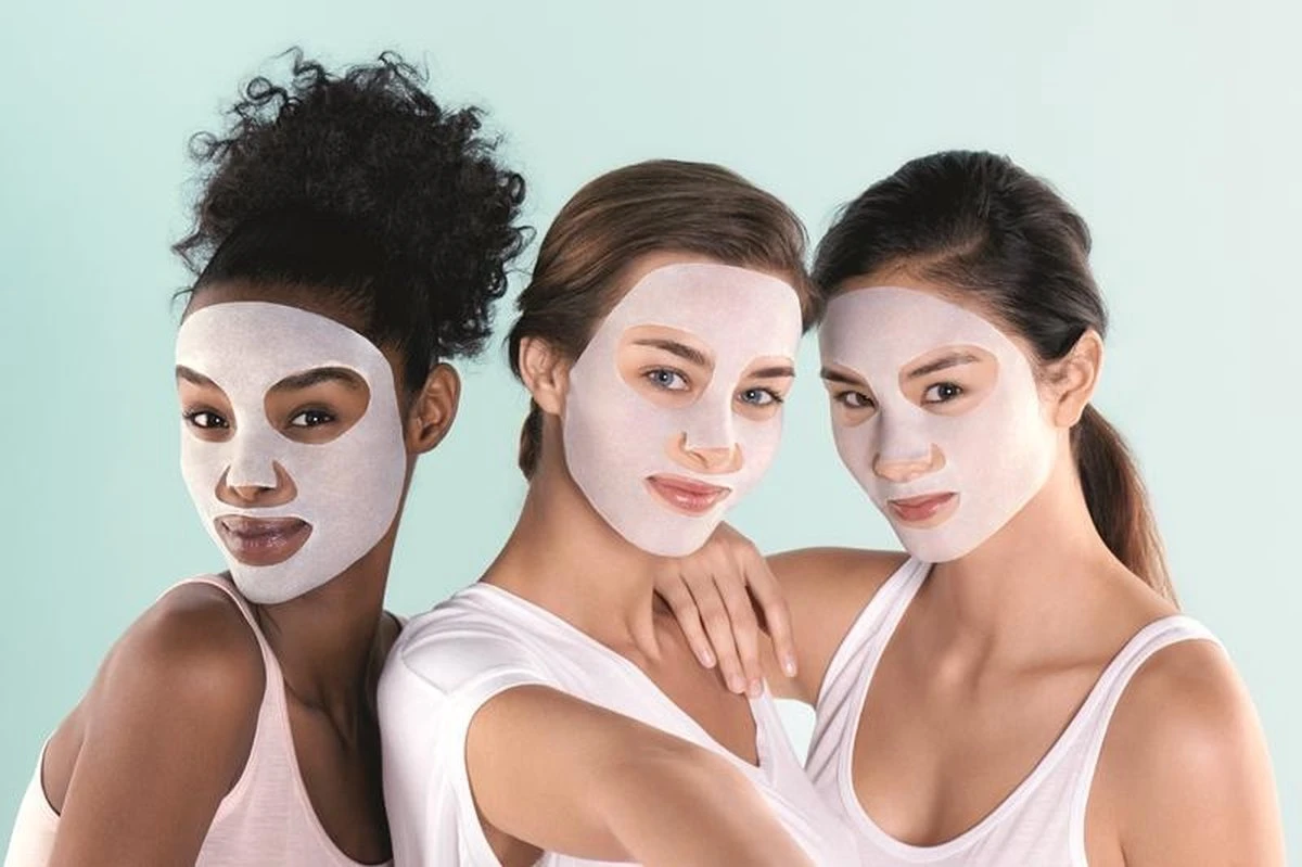 Garnier SkinActive - Hydra Bomb Sheet Masker Met Granaatappel - Gezichtsmasker - 20 Stuks - Voordeelverpakking 17 Garnier SkinActive - Hydra Bomb Sheet Masker Met Granaatappel - Gezichtsmasker - 20 Stuks - Voordeelverpakking - Afbeelding 15