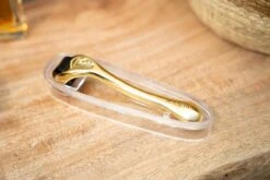Titanium - 540 Micro-Needle 0.5mm DermaRoller | Skin Roller | Gezichts- En Huidverzorging | Huidverjonging | Steriel Verpakt | Gold Edition 22 Titanium - 540 Micro-Needle 0.5mm DermaRoller | Skin Roller | Gezichts- En Huidverzorging | Huidverjonging | Steriel Verpakt | Gold Edition -Gillette Winkel 1200x800 20