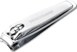 Tweezerman - Stainless Steel Nagelknipper -Gillette Winkel 1200x808 2