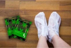 PureLuxure Voetmasker - Voetverzorging - Eeltsokken - Eelt Verwijderaar - Voetenmasker - Peel Off Masker - 1 Paar (2 Stuks) -Gillette Winkel 1200x820 5