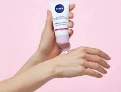 NIVEA Essentials Hydraterende Dagcreme SPF15 - 50 Ml -Gillette Winkel 1200x910 5