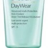 Estée Lauder Day Wear Sheer Tint Release Dagcrème Met SPF15 - 50 Ml -Gillette Winkel 540x1200