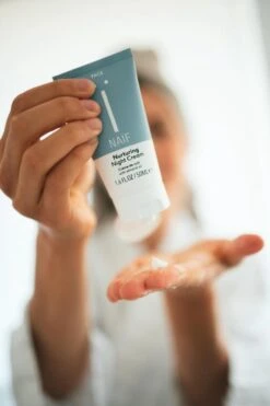 Naïf Gezichtsverzorging Set – 4 Stuks - Voordeelverpakking - Met Natuurlijke Ingrediënten -Gillette Winkel 798x1200 3