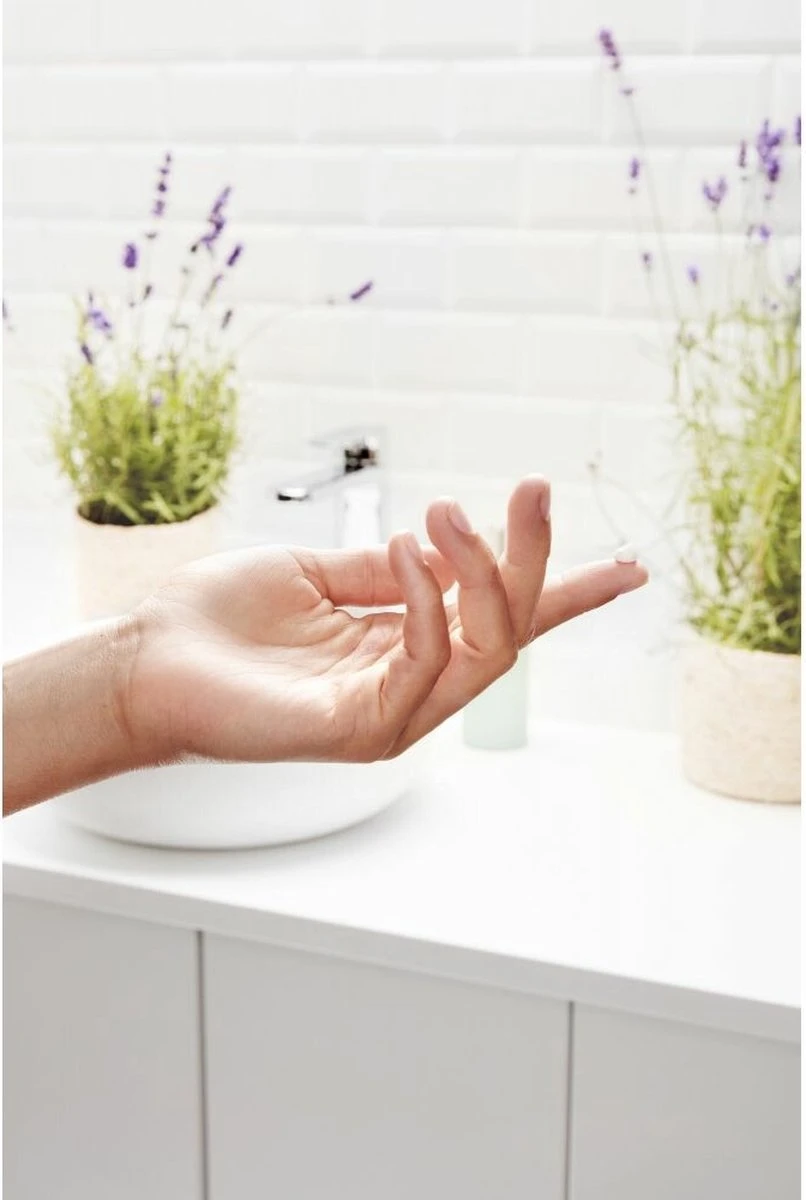 Garnier Bio Anti-age Oogcrème - 15 Ml - Alle Huidtypes - Revitaliserende Lavendel 10 Garnier Bio Anti-age Oogcrème - 15 Ml - Alle Huidtypes - Revitaliserende Lavendel - Afbeelding 8