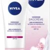 NIVEA Essentials Hydraterende Dagcreme SPF15 - 50 Ml 2 NIVEA Essentials Hydraterende Dagcreme SPF15 - 50 Ml -Gillette Winkel 810x1200 5