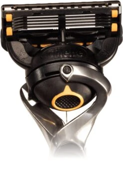 Gillette® Gillette ProShield Scheersysteem Voor Mannen – 1 Scheersysteem En 1 Scheermesje -Gillette Winkel 830x1200 3