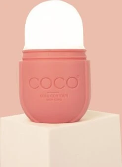 COLDCONTOUR - Skin Ice Roller Gezicht- Facial Icing- Roze - Aftersun- Cadeautip - Anti Rimpel- Ice Globes - Ijs Gezicht - Gezichtsmassage Roller - Huidverjongingsapparaat - Anti Aging- Cadeau 28 COLDCONTOUR - Skin Ice Roller Gezicht- Facial Icing- Roze - Aftersun- Cadeautip - Anti Rimpel- Ice Globes - Ijs Gezicht - Gezichtsmassage Roller - Huidverjongingsapparaat - Anti Aging- Cadeau -Gillette Winkel 881x1200 2