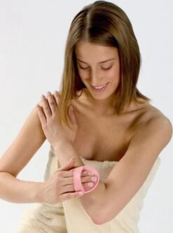 Allure Kristalpad Pijnloos Ontharen Pad Incl. Opbergtasje 17 Allure Kristalpad Pijnloos Ontharen Pad Incl. Opbergtasje -Gillette Winkel 889x1200 4